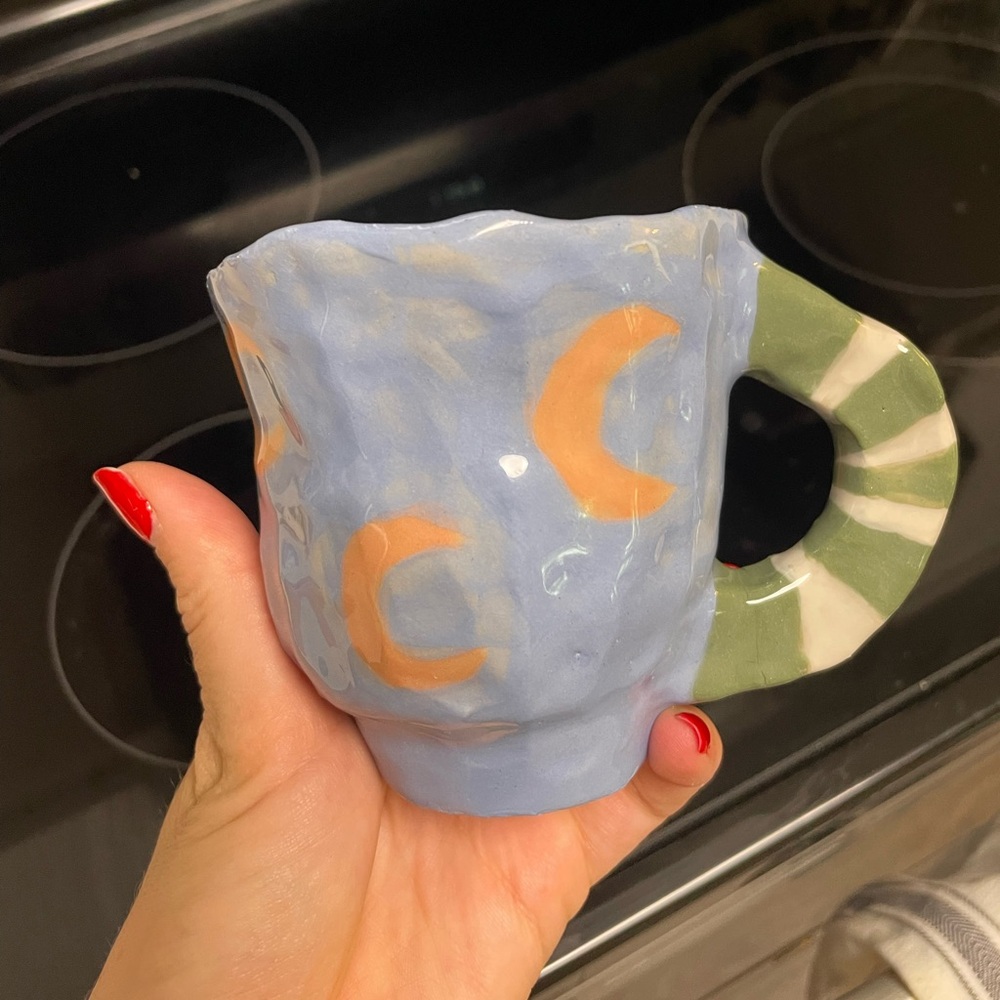 Bettunika Moon Mug